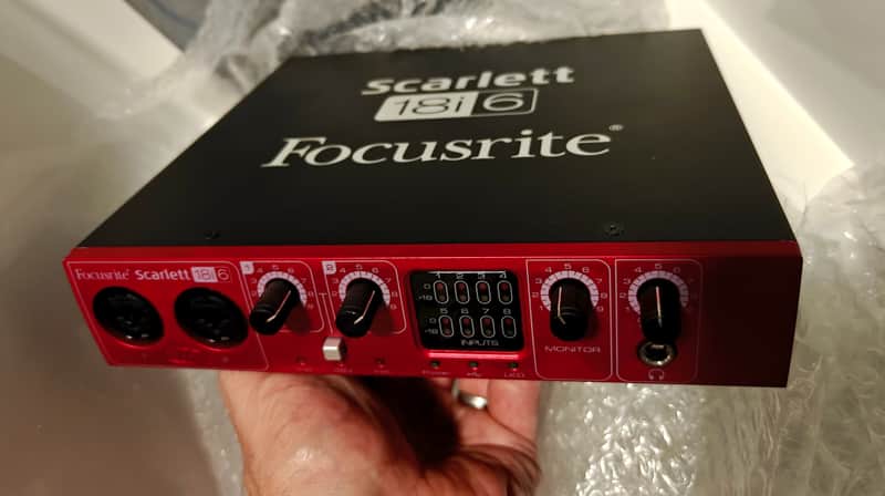 Focusrite Scarlett 18i6 USB 2.0 Audio Interface 2011 - 2016 - Red image 1