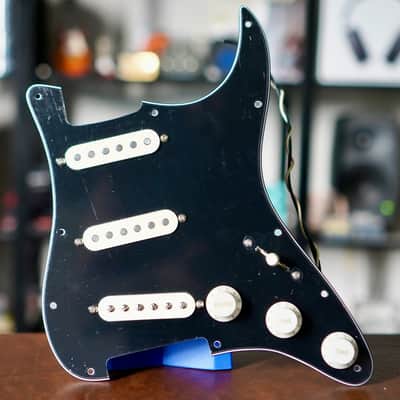 Lindy Fralin Strat Blues Special Stratocaster Loaded Pickguard image 2