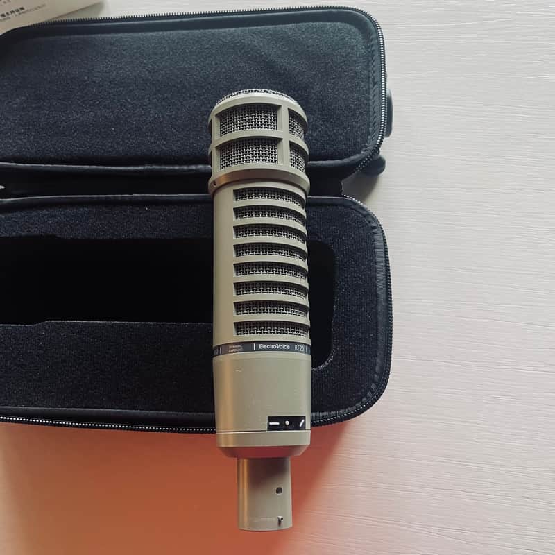 EVRE-20 Broadcast Announcer’s Microphone 2023 image 1