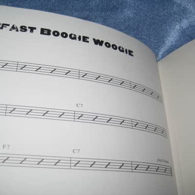 Hal Leonard  Play-Along Blues Jam Book  For All Instruments w/ CD 24 Pages image 7