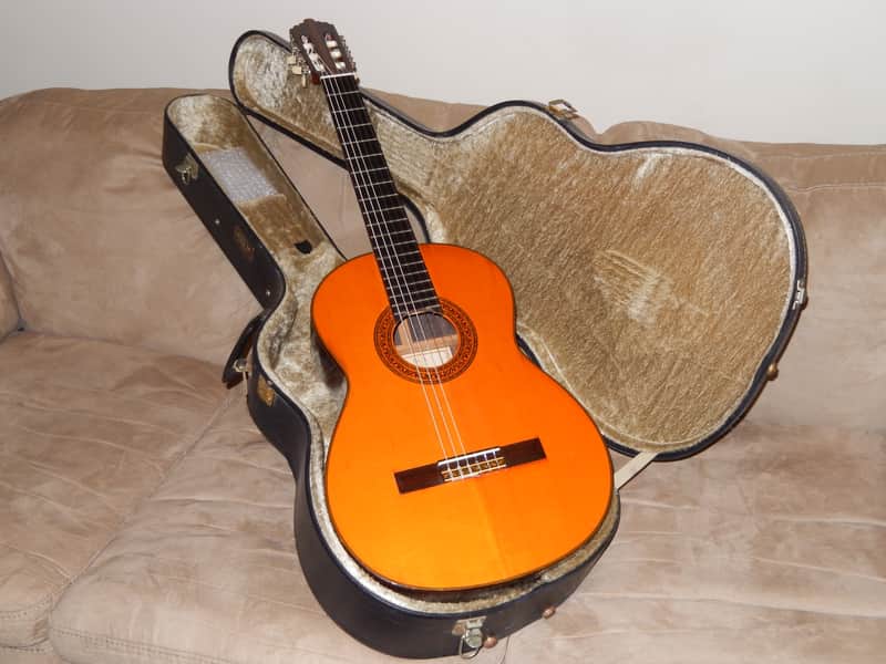 MADE IN 1967 - SHINANO No.73 - HIGH CLASS CLASSICAL CONCERT GUITAR MADE IN 1967 - SHINANO No.73 - HIGH CLASS CLASSICAL CONCERT GUITAR