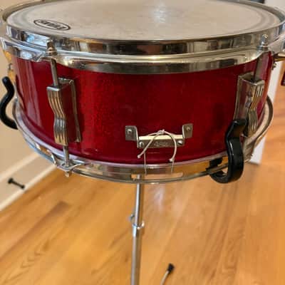 Ludwig Vintage Pioneer 6 lug snare drum 1966 - Red Sparkle image 6