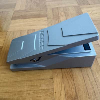 Boss FV-30H High-Impedance Compact Volume Pedal 2015 - Present - Grey image 2