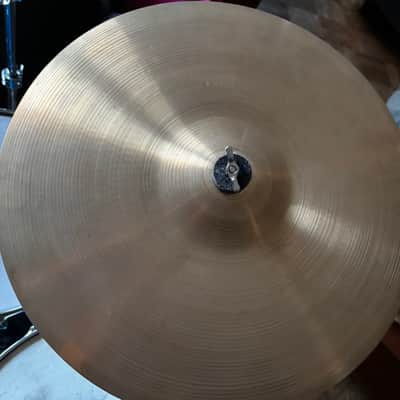 Zildjian cymbals 14,16,18,18cr 18 sizzle,22” Constantinople A,14” A hi hats & Bag image 6