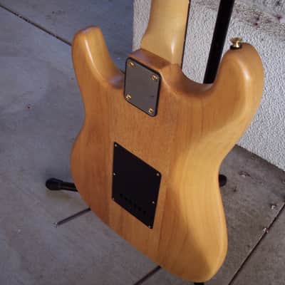 Lotus Stratocaster Style Electric Guitar Japan MIJ L-660 70s-80s Natural Tortoise Pickguard image 16