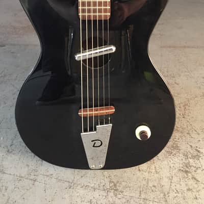Wilco Loft Shop - '98 Danelectro Convertible Reissue owned by Jeff Tweedy image 2