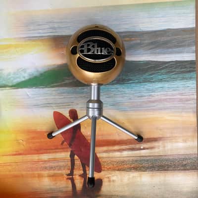 Blue Snowball USB Condenser microphone Mic 2010s - Textured White recording, podcast pro audio image 1