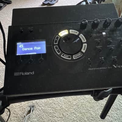 Roland TD-17KV-S W/Pearl Throne & Hi-Hat Stand Vic Firth Headphones image 12