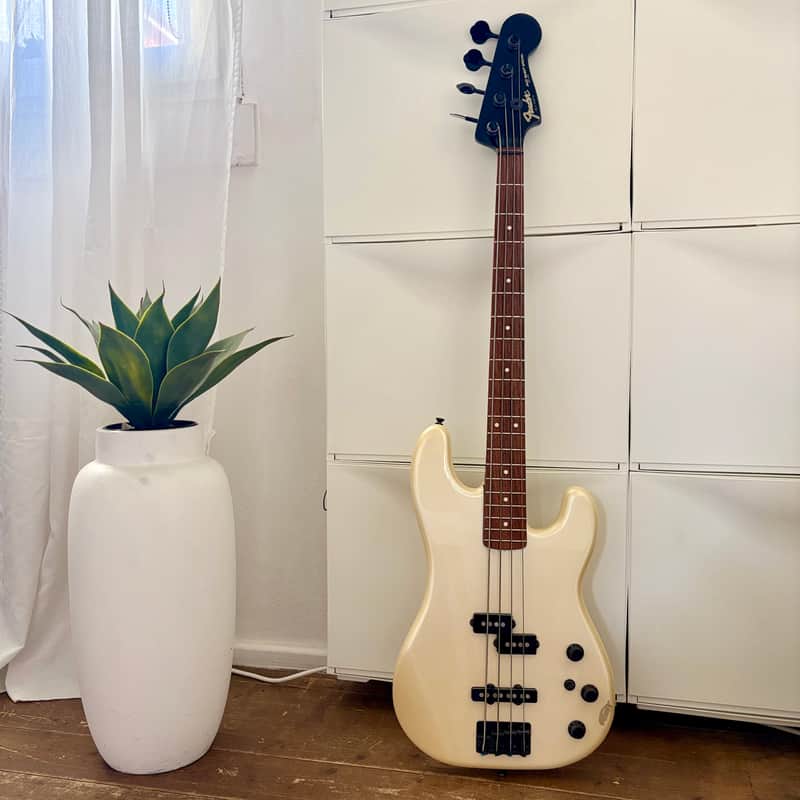 Fender • PJ-555 • Jazz Bass Special • 1985 • E-Series image 1