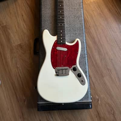 Fender Musicmaster II 1966 - Olympic White image 1