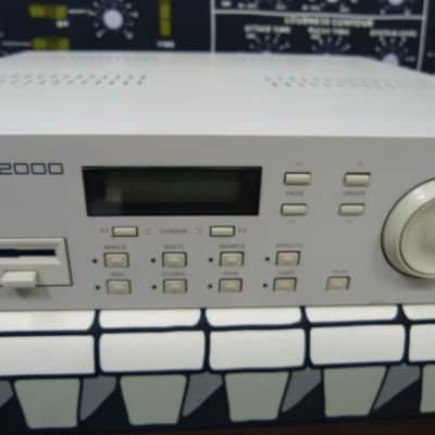 Immagine Akai S2000 MIDI Stereo Digital Sampler - 3