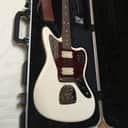 Fender Classic Player Jaguar HH Special with SKB Jaguar Case