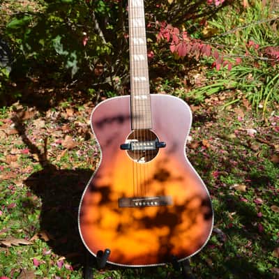 2021 Recording King Dirty 30s 7, w/a Toba 000 body in Sunburst w/ Gold Foil Soundhole Pickup, w/New set-up, & New Black Hardshell Case ~ Mint ! image 1