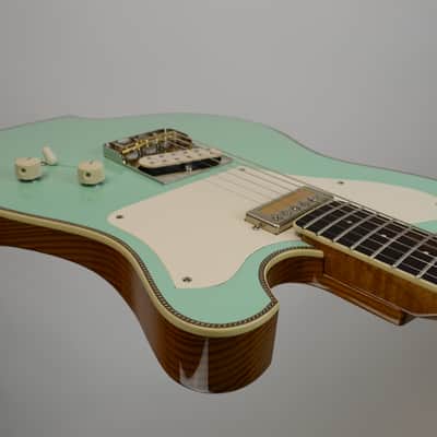 Bruce Guitars - "The Ellary" deluxe, surf green , Gemini pickups image 15
