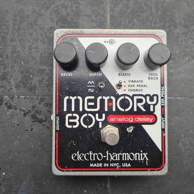 Electro-Harmonix MEMORY BOY Analog Delay / Chorus / Vibrato 2009 - Present - Black / White / Red image 1