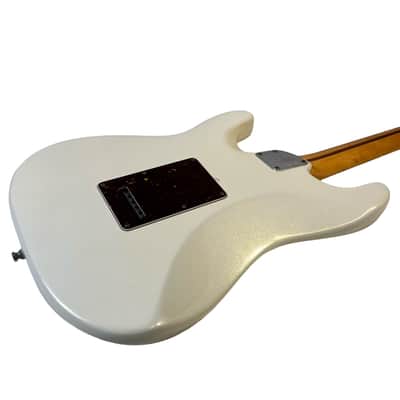 2019 Fender American Ultra Stratocaster - Arctic Pearl image 13