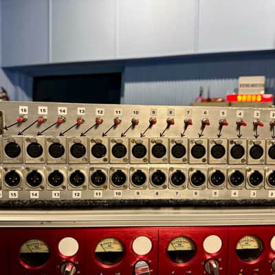 16 channel modified preamps BEAG with lunch box image 2