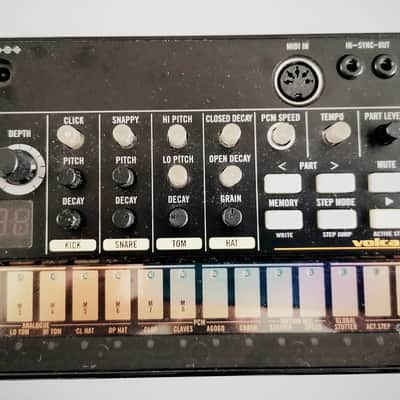 Korg Volca Beats Analogue Rhythm Machine with Angled Desktop Stand