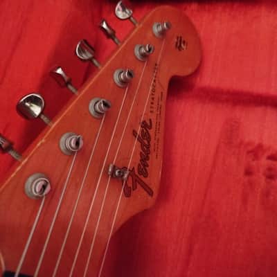 Fender Stratocaster custom shop 65 ..2005 - Sunburts image 4