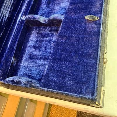 VINTAGE 1990's RICKENBACKER 4001/4003 BASS CASE image 7