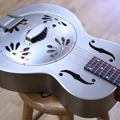 Gretsch Roots Collection G9201 Honey Dipper Shed Roof Brass Body Resonator Guitar image 3