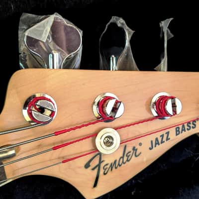 Fender Fender Deluxe Active Jazz Bass 2017 - Fiesta Red image 8
