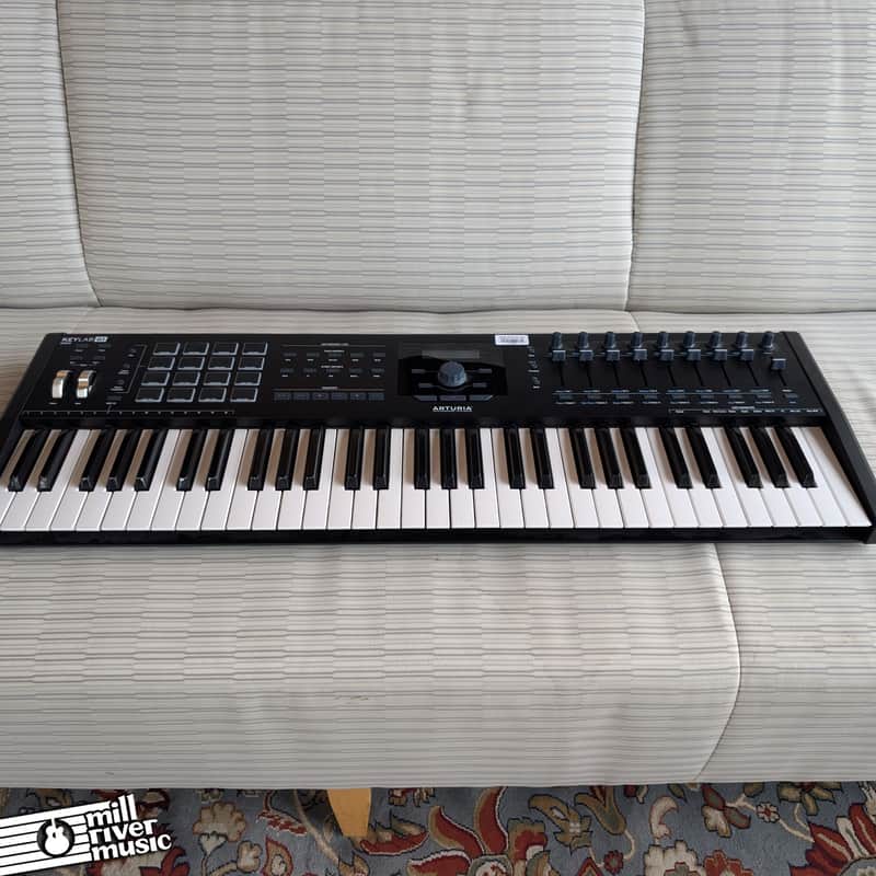 Arturia Keylab 61 MKII Midi Controller image 1