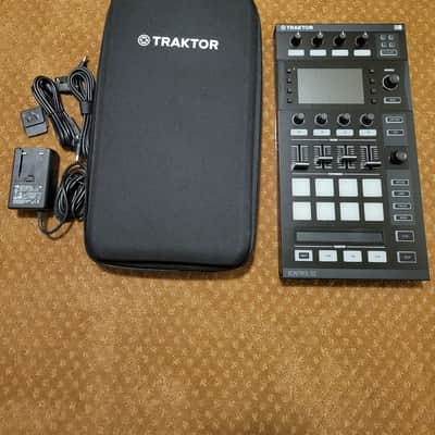 Native Instruments Traktor Kontrol D2 2010s - Black image 1