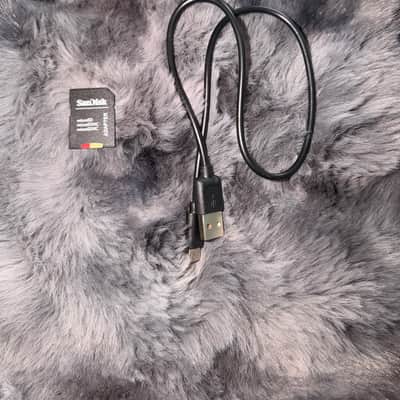 Akai MPC Sample – Excellent Condition + SD Card & iOS Cables Included image 5