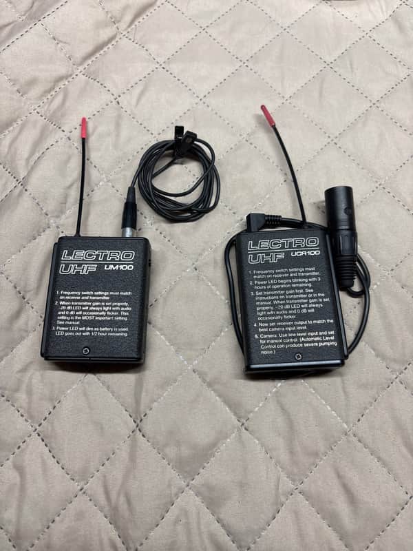 Lectrosonics UCR100 Receiver & UM100 Transmitter UHF Wireless Audio System – Matched Pair image 1