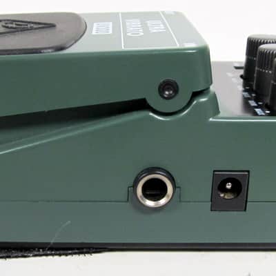 Used Behringer UV300 Ultra Vibrato Pedal VGC image 6