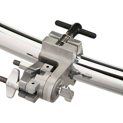 DW 1.5" To V Angle Rack Clamp image 3