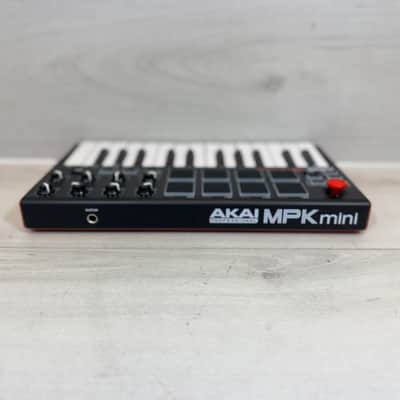Akai MPK Mini MKII 25-Key USB MIDI Controller w/ Box & USB Cable 2014–2020 imagen 6