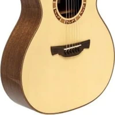 Stage series 16, Orchestra acoustic-electric guitar with solid spruce top