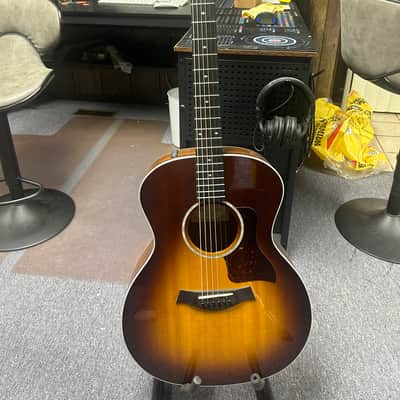 Taylor 214e-SB DLX 2015 - 2018 - Sunburst image 1