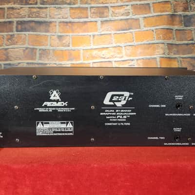 Peavey Q231F Dual 31-Band Graphic Equalizer image 9