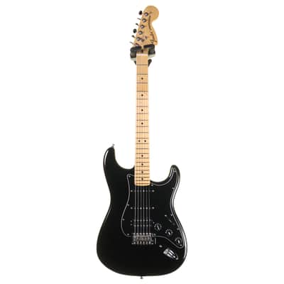 Immagine Fender American Special HSS Stratocaster, Maple Neck, Black - 3