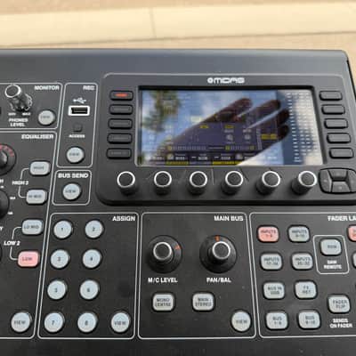 Midas M32R LIVE Digital Mixing Console 2018 - Present - Black image 2