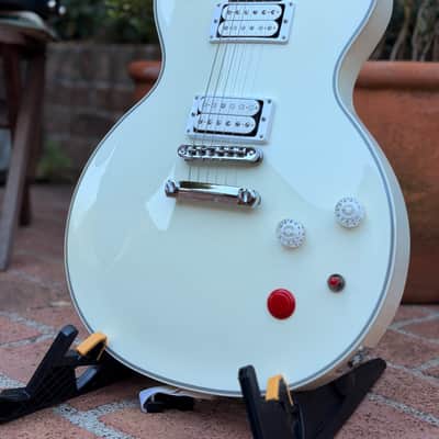 Gibson Signature Les Paul Guitar with OHSC 2012 - Excellent image 1