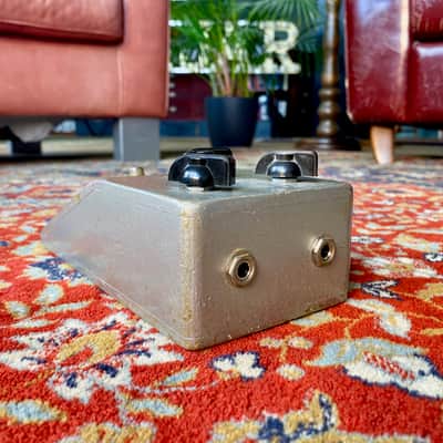 Prototype - Isle Of Tone Luxe 64 Fuzz #4 with Mullard OC81D Red Dot transistor image 6