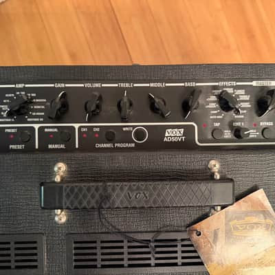Vox Valvetronix AD50VT 50-Watt 1x12 Hybrid Guitar Combo Amp 2004 - 2008 - Black image 4