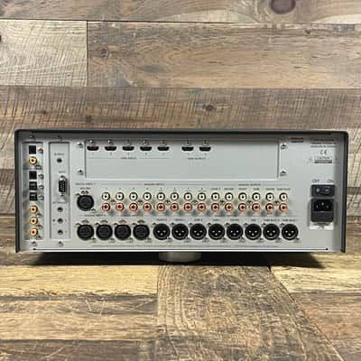 Primare SP33 surround sound preamp/processor 2013 W/original box & packing image 8