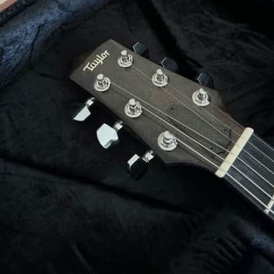 Taylor SB-1 Solidbody Standard with Top-Load Bridge 2007 - 2011 - Natural image 4