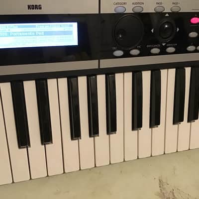 Korg X50 Synth image 4