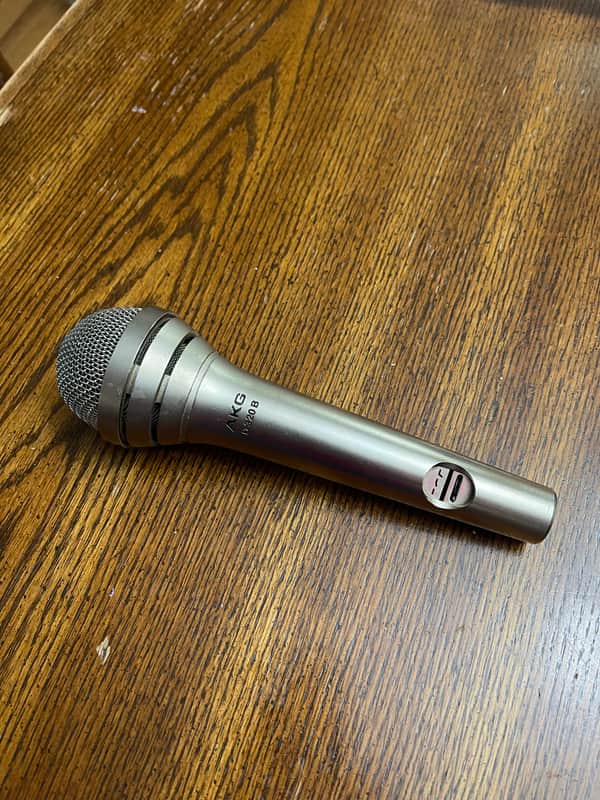 AKG D320B