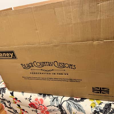 Laney LA30BL Black Country Custom 30-Watt Guitar Amp Head 2018 - Present - Black / Salt & Pepper Grille image 4