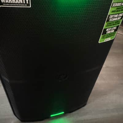 Mackie SRM215 V-Class 15" 2000-Watt High-Performance Powered Loudspeaker 2020 - Present - Black image 6