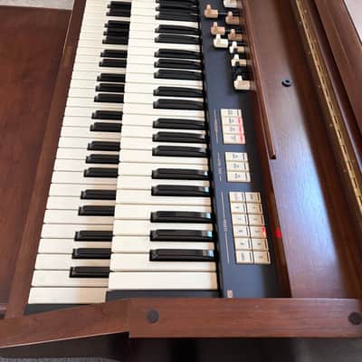 Hammond A-305 Organ w/ Premium Built-In Leslie Speaker, 25-Note Pedalboard, & Bench! image 6