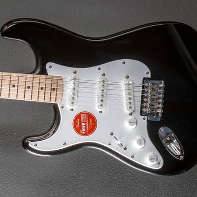 Squier Sonic Stratocaster Left Hand - Black w/Maple image 1