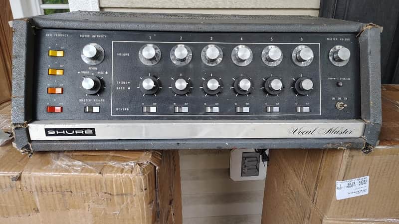 Shure Vocal Master VA 300C amplifier in good condition, serviced - 1970's image 1